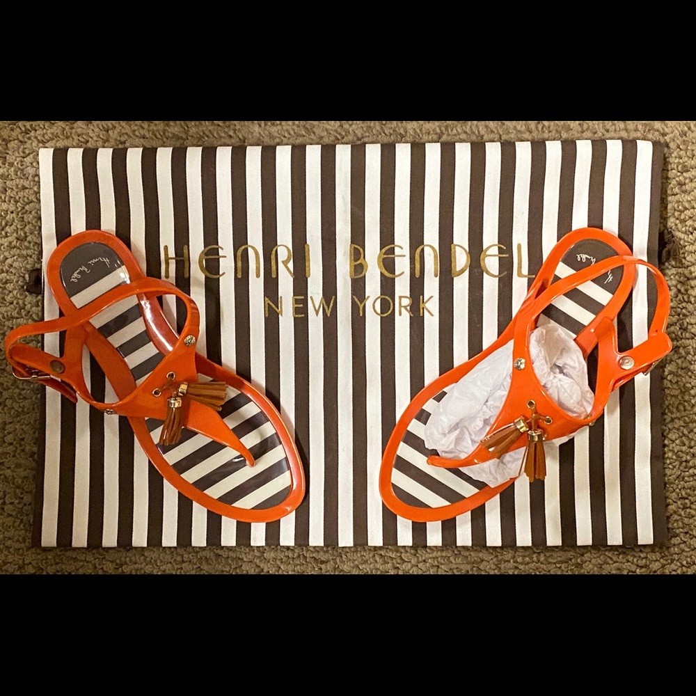 Henri Bendel Sandals